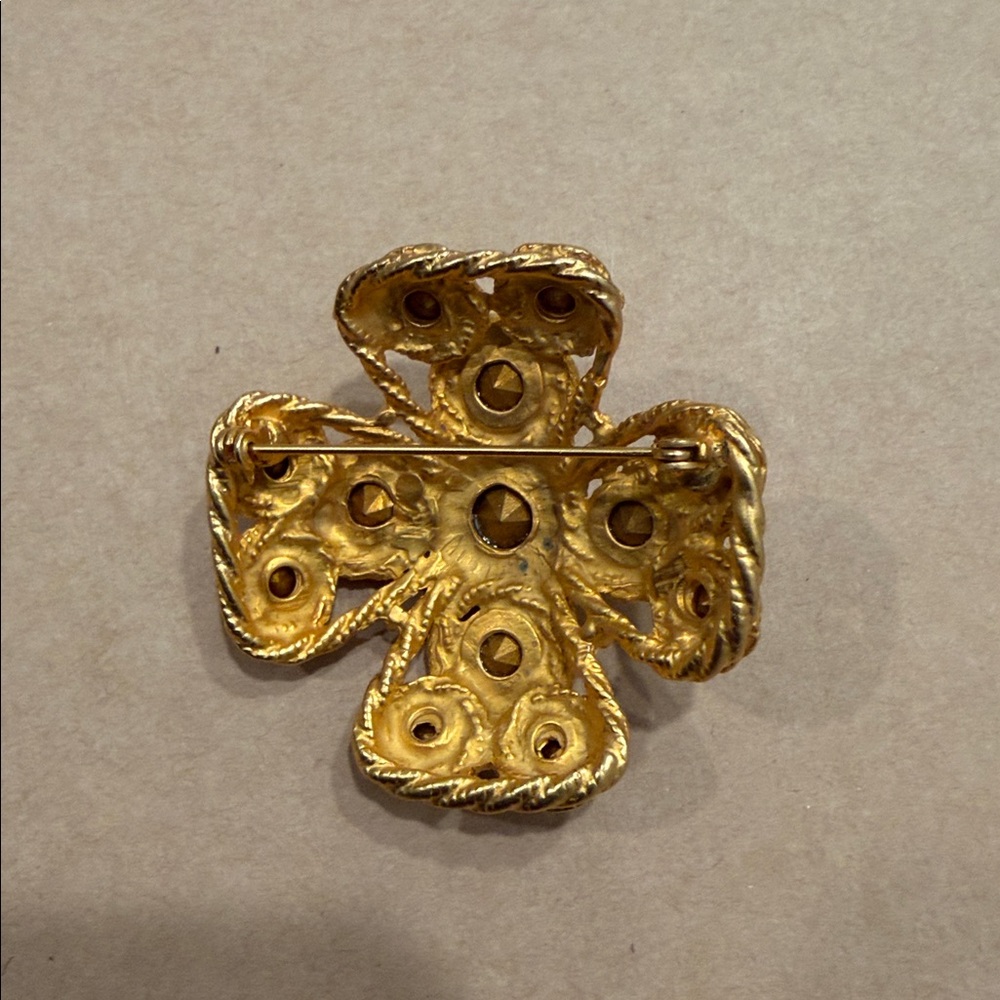 Vtg Goldtone Multicolor Gemstone Maltese Cross Brooch - Picture 9 of 10
